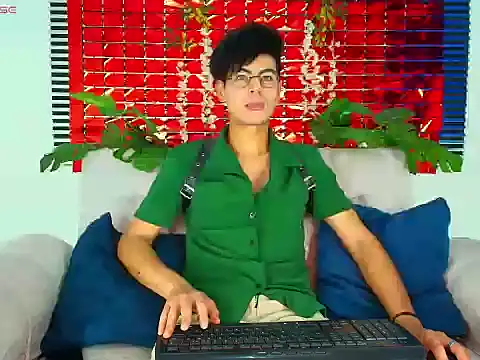 ThiiagoSaeenz online show from 13, 2, 2026