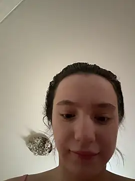 MiaTee online show from 27, 2, 2026