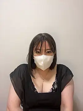 Mitsuco surflady online show from 16, 4, 2026