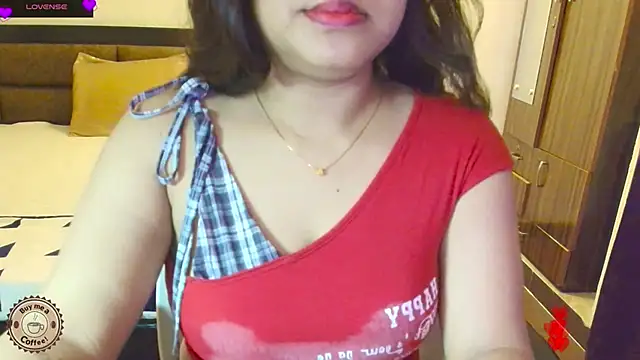 Snapshot of Yara-143 chatting on 23, 6, 2026 Yara-143 online show from 23, 6, 2026