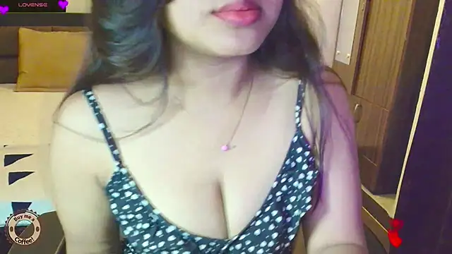 Snapshot of Yara-143 chatting on 28, 6, 2026 Yara-143 online show from 28, 6, 2026