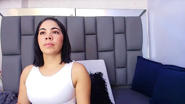 Snapshot of melany_roberts_ chatting on 22, 5, 2026 melany roberts online show from 22, 5, 2026
