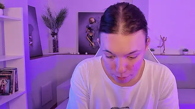 Madison dolly online show from 28, 2, 2026