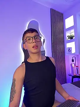 Fancy Vixen online show from 14, 4, 2026