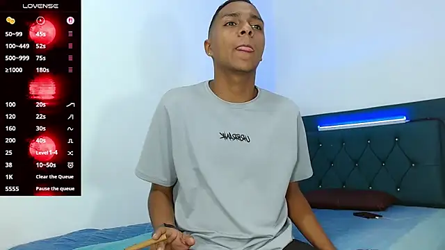 Snapshot of hotboyluxe chatting on 10, 6, 2026 hotboyluxe online show from 10, 6, 2026