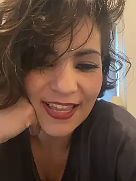Snapshot of eva_luz chatting on 5, 5, 2026 eva luz online show from 5, 5, 2026