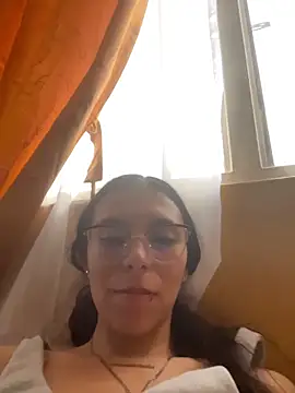 Snapshot of MayteLove chatting on 4, 2, 2026 MayteLove online show from 4, 2, 2026