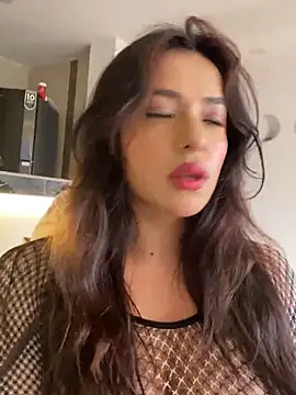 Snapshot of foxxy_lover chatting on 4, 4, 2026 foxxy lover online show from 4, 4, 2026