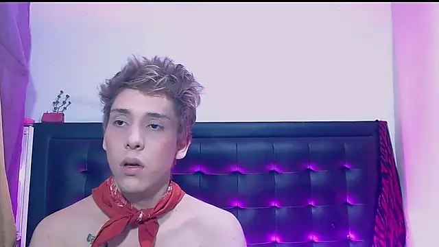 Snapshot of DannyParker_ chatting on 7, 5, 2026 DannyParker online show from 7, 5, 2026