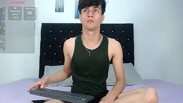 axxxel twink online show from 16, 2, 2026