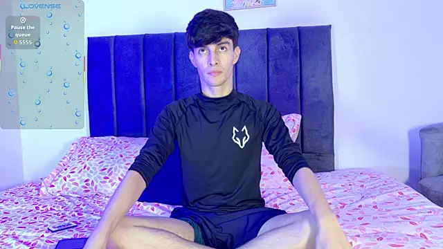 axxxel twink online show from 24, 5, 2026