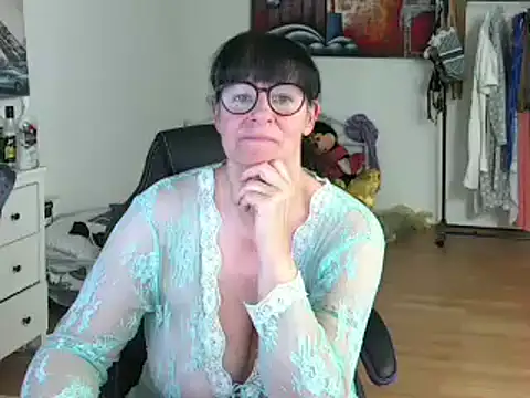 Sylly online show from 14, 3, 2025