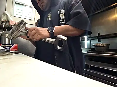 Snapshot of bischo666 chatting on 11, 2, 2026 bischo666 online show from 11, 2, 2026