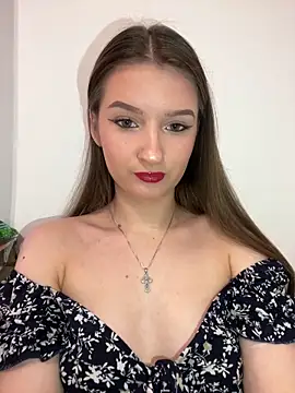 Snapshot of Green_eyes_lady chatting on 4, 5, 2026 Green eyes lady online show from 4, 5, 2026