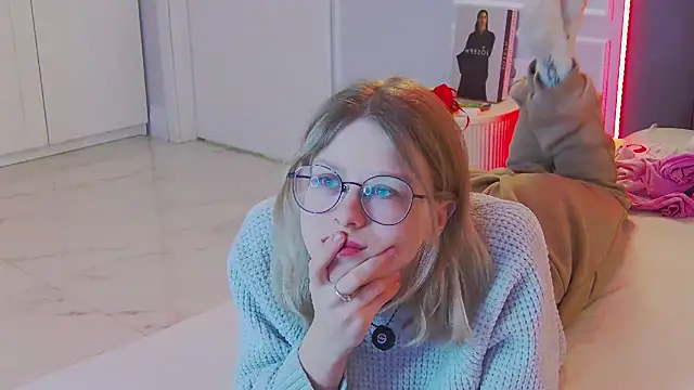 Snapshot of Ivy_Allen chatting on 5, 2, 2026 Ivy Allen online show from 5, 2, 2026