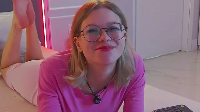 Snapshot of Ivy_Allen chatting on 6, 2, 2026 Ivy Allen online show from 6, 2, 2026