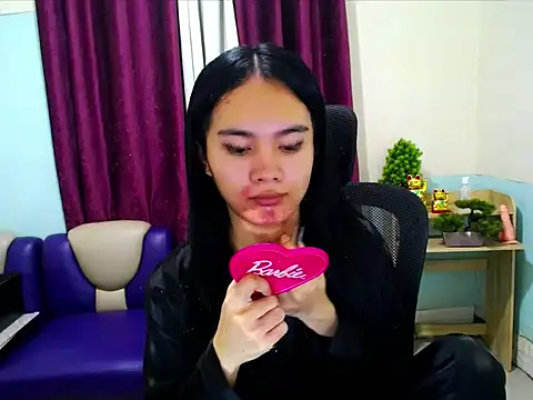 devine goddess online show from 18, 4, 2026