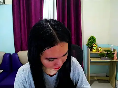 Snapshot of devine_goddess chatting on 23, 4, 2026 devine goddess online show from 23, 4, 2026