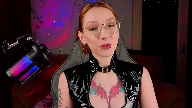 Snapshot of Vamp_Mila chatting on 28, 4, 2026 Vamp Mila online show from 28, 4, 2026