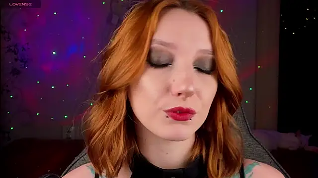 Snapshot of Vamp_Mila chatting on 11, 5, 2026 Vamp Mila online show from 11, 5, 2026
