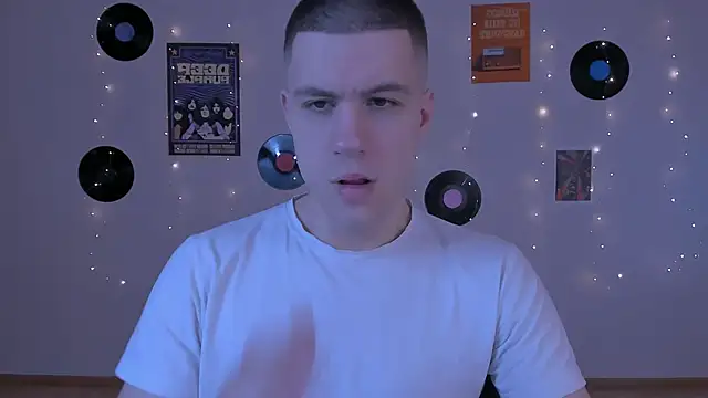 Snapshot of neo_raze chatting on 3, 3, 2026 neo raze online show from 3, 3, 2026