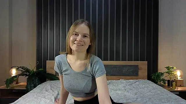 Snapshot of CleliaRostek chatting on 12, 2, 2026 CleliaRostek online show from 12, 2, 2026