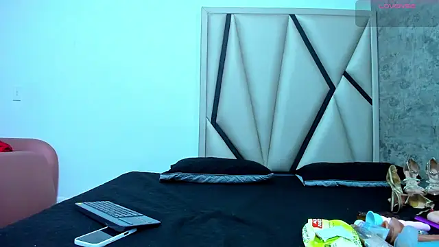 Snapshot of Emily-Queen03 chatting on 26, 2, 2026 Emily-Queen03 online show from 26, 2, 2026