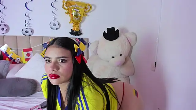 Snapshot of KeylaGomez_ chatting on 27, 6, 2026 KeylaGomez online show from 27, 6, 2026