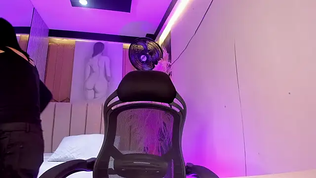 GemmaBrown online show from 2, 4, 2026