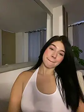Snapshot of _HannahFox_ chatting on 13, 5, 2026 HannahFox online show from 13, 5, 2026