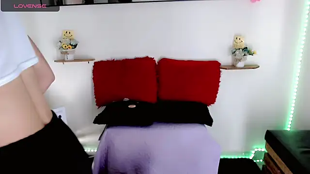 NathalialLooes online show from 22, 2, 2026