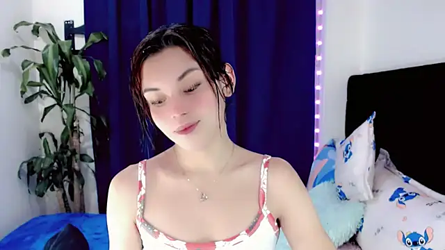 NathalialLooes online show from 12, 7, 2026