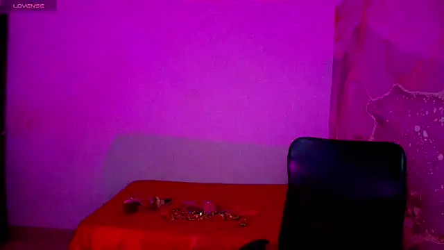 Snapshot of canela_salvaje chatting on 22, 6, 2026 canela salvaje online show from 22, 6, 2026