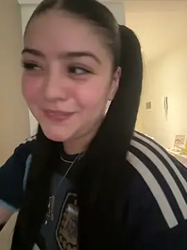 lolaaculaa online show from 20, 2, 2026