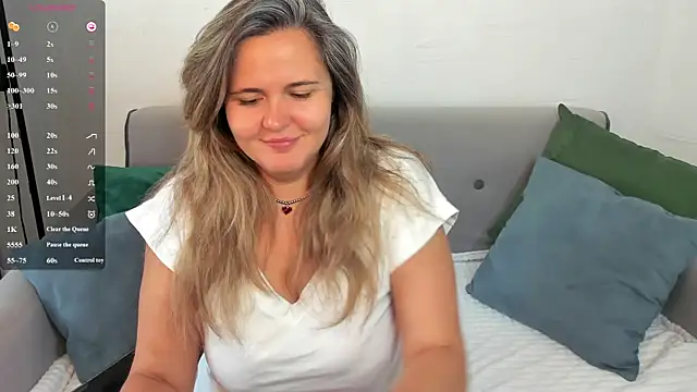 Snapshot of LilyBel chatting on 30, 6, 2026 LilyBel online show from 30, 6, 2026