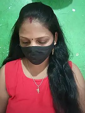 Snapshot of Parul-009 chatting on 18, 7, 2026 Parul-009 online show from 18, 7, 2026