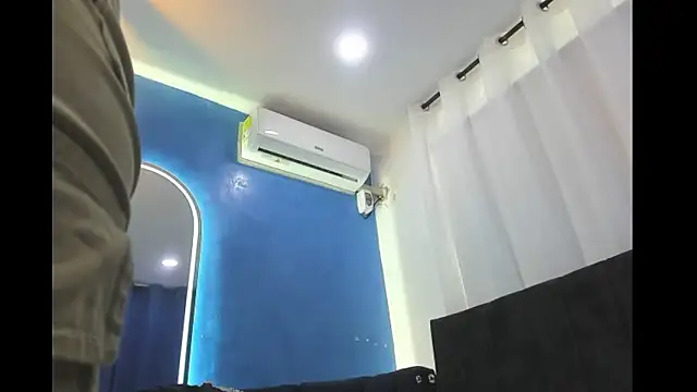 Becca hill  online show from 4, 2, 2026