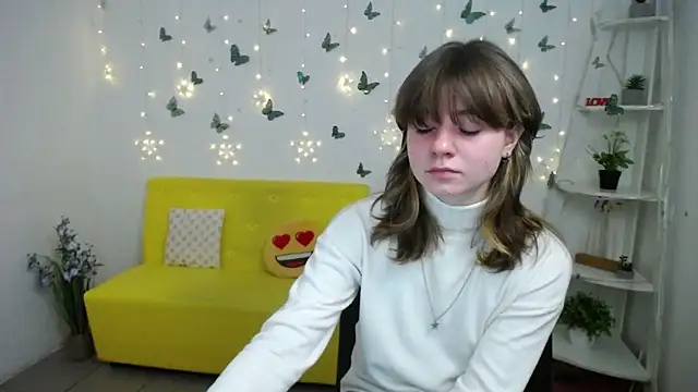 Snapshot of AnnaWest_ chatting on 25, 2, 2026 AnnaWest online show from 25, 2, 2026