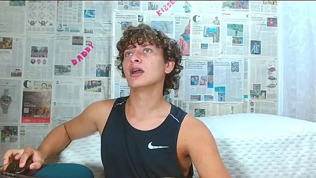 Snapshot of arielnoir6958 chatting on 31, 1, 2026 arielnoir6958 online show from 31, 1, 2026