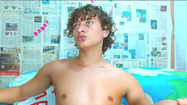 Snapshot of arielnoir6958 chatting on 21, 2, 2026 arielnoir6958 online show from 21, 2, 2026