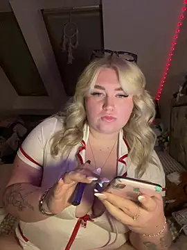 TwoWayT xx online show from 2, 3, 2026