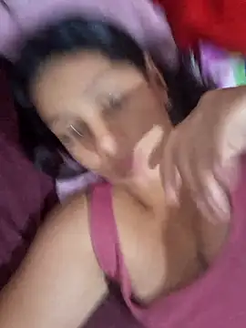 Cris18sexy online show from 13, 2, 2026