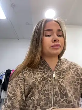 Snapshot of MonicaWestt chatting on 27, 2, 2026 MonicaWestt online show from 27, 2, 2026