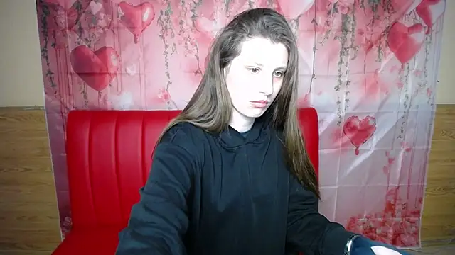 Snapshot of LilianaShine chatting on 4, 2, 2026 LilianaShine online show from 4, 2, 2026