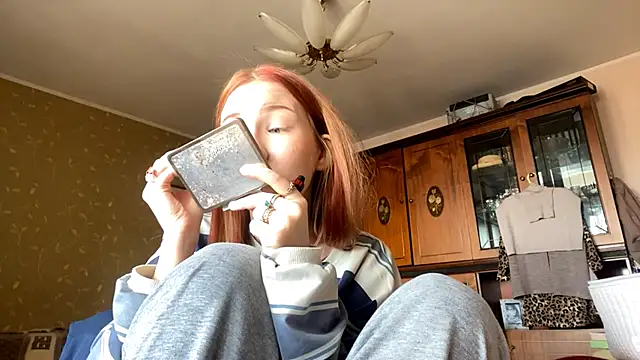 Snapshot of LaureenVielma chatting on 7, 2, 2026 LaureenVielma online show from 7, 2, 2026