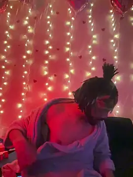 Snapshot of magic_man1085 chatting on 12, 2, 2026 magic man1085 online show from 12, 2, 2026