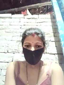 Snapshot of Divya-11431 chatting on 4, 3, 2026 Divya-11431 online show from 4, 3, 2026