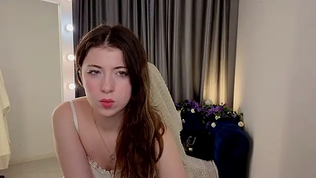 Snapshot of LunarDreamm chatting on 15, 2, 2026 LunarDreamm online show from 15, 2, 2026