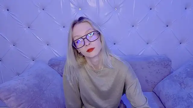 Akiro Kim7 online show from 16, 2, 2026