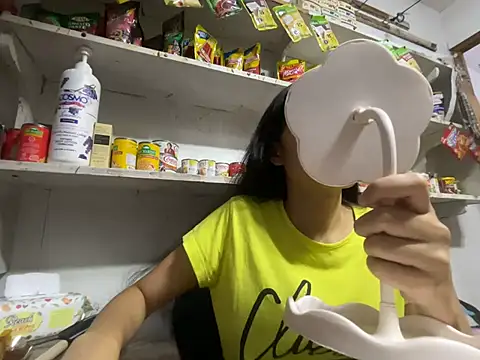 Sweetiebabe25 online show from 9, 4, 2026